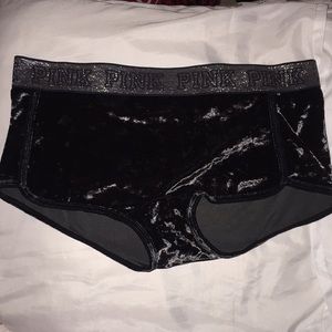 VS PINK VELVET BOYSHORT PANTY